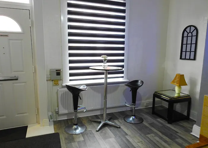 Your Away From Home!-comfy-cosy * Leeds (West Yorkshire)