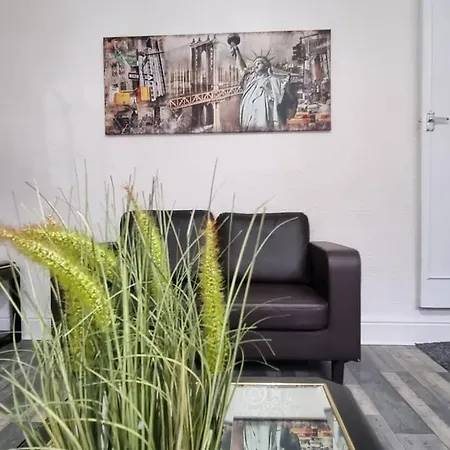 Your Away From Home!-comfy-cosy * Leeds (West Yorkshire)